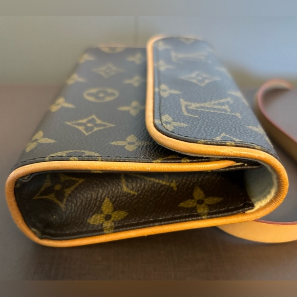 Louis Vuitton Monogram Pochette Florentine L Brown Waist Bag - Picture 6 of 10